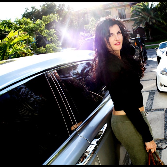 Meet your Posher, Alisa - Picture 9 of 16